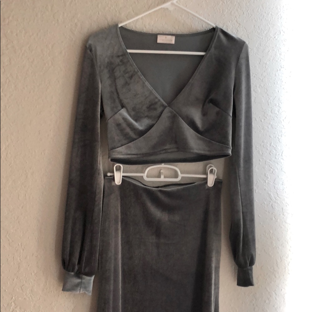 Two-Piece Sage Green Velvet Cropped Set